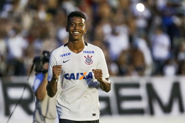 Camisa 9 do Corinthians, Carlinhos  o artilheiro da Copinha com sete gols