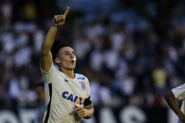 Comemorao do quarto gol do Corinthians contra o Manthiqueira