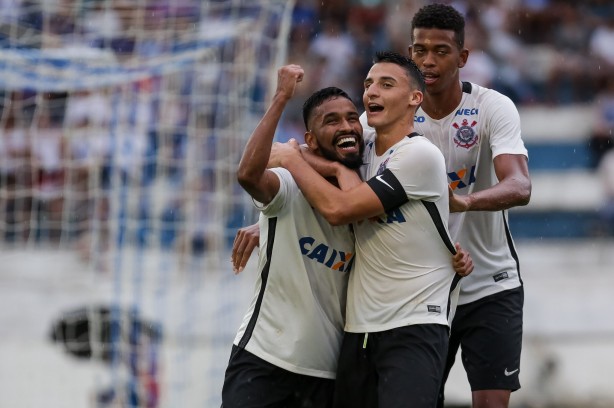 Corinthians goleou por 5 a 1 na Copinha e se classificou