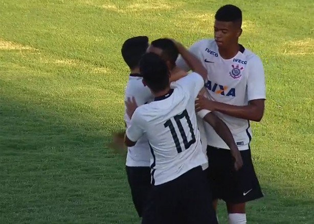 Corinthians venceu por 6 a 0 na estreia na Copinha