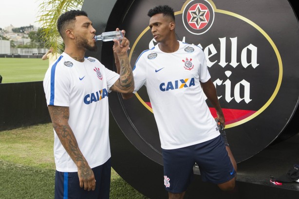 Kazim e J so duas das novidades do Corinthians para 2017