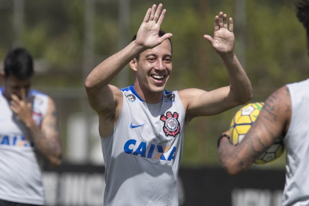Rodriguinho ser titular do Corinthians na estreia da equipe no Paulisto