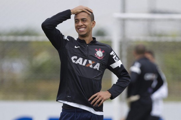 Zagueiro atuou no Corinthians em 2013, com Tite