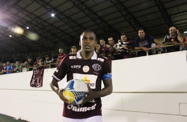 Alan Mineiro volta a jogar pela Ferroviária, clube que defendeu nos anos de 2014 e 2015