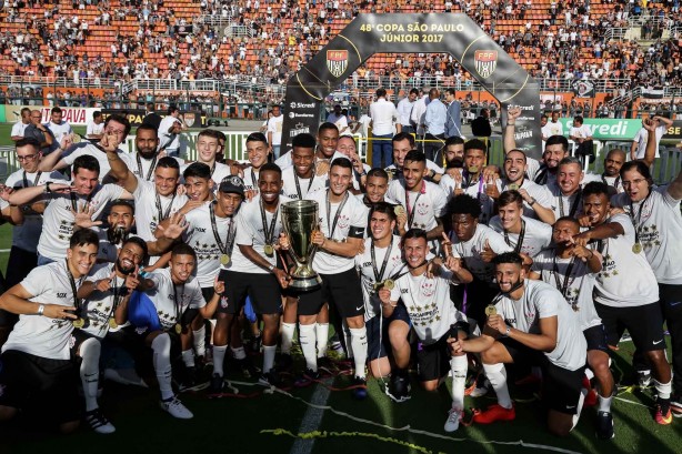 Em 2016, Corinthians foi campeão da Copinha pela décima vez