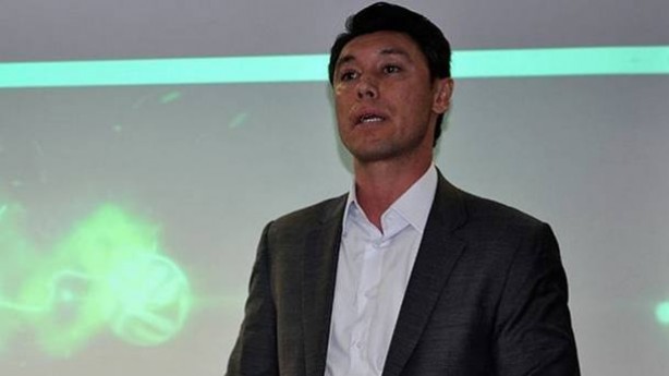 Fernando Yamada, ex-goleiro do Corinthians, pode pintar como diretor do clube