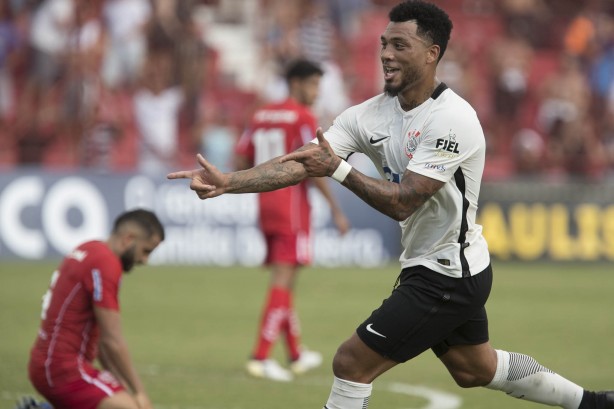 'Gringo da Fiel' - Reforço para a temporada, Kazim anotou o único gol do Timão sobre o Audax. Quarta-feira tem!
