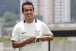 Jadson admite ansiedade por reestreia: 'Por mim, j� ia pro jogo'