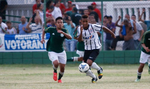 Atual campeo, Corinthians ficou com vice de torneio Sub-17