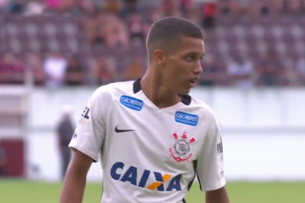 Pedrinho fez sua estreia como jogador profissional do Corinthians