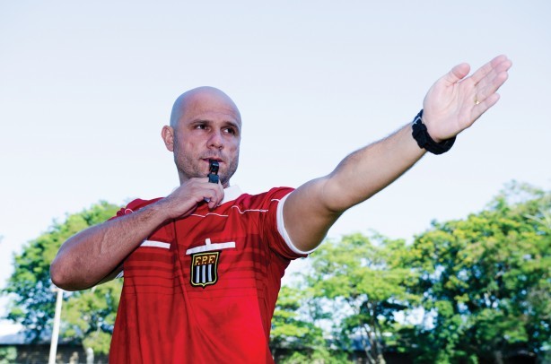 Vinicius Gonçalves Dias Araujo apita jogo entre Corinthians e Novorizontino