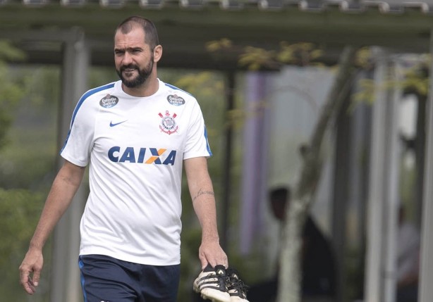 Danilo acertou permanncia por mais um ano no Corinthians