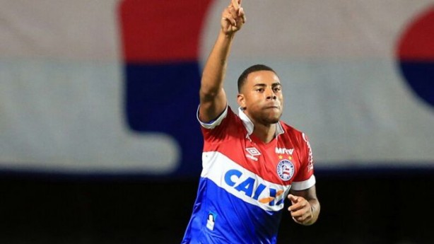 Gustavo foi personagem da primeira semifinal da Copa do Nordeste entre Vitria e Bahia