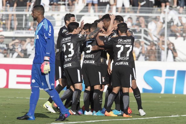 Corinthians abriu boa vantagem para jogo de volta na Arena
