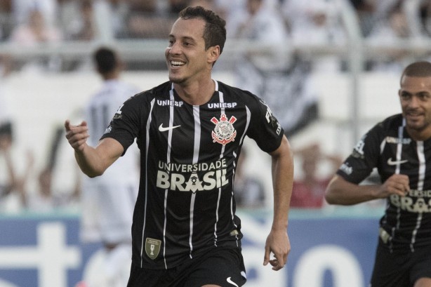 Ídolo no Corinthians, Rodriguinho volta aos gramados, agora em um novo  clube