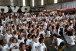 Jogadores do Corinthians fazem festa de P�scoa para torcedores mirins e at� palmeirense no PSJ