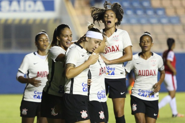 Meninas do Timão venceram todos os desafios até aqui no Brasileirão 2017