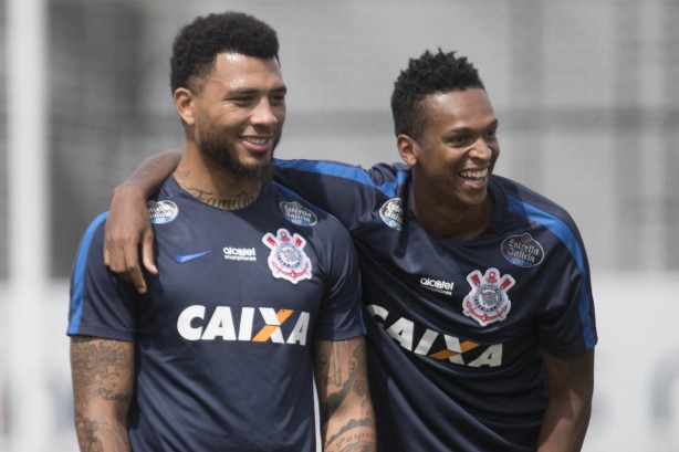 J e Kazim foram os responsveis pelo comando de ataque do Corinthians na temporada