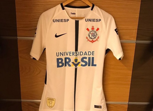 Marca da Universidade Brasil volta  camisa corinthiana na deciso estadual