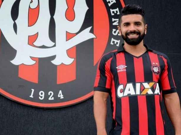 Guilherme est emprestado pelo Corinthians ao Atltico-PR at o fim de 2018