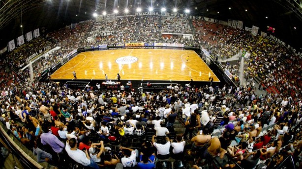 Ginsio Wlamir Marques recebeu jogo 4 da final do NBB em 2017