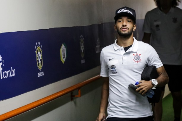 Com a camisa 25, Clayson estreia como titular do Corinthians; Paulo Roberto e Marquinhos entre novidades