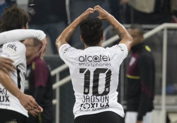 Jadson marcou 16 gola na Arena Corinthians