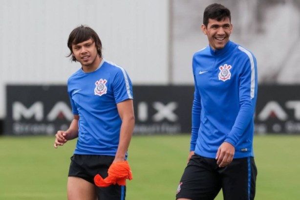 Romero e Balbuena durante treino do Corinthians