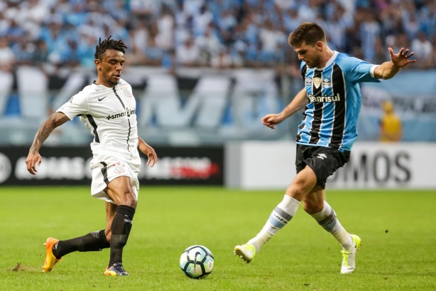 Com derrota do Grmio, Corinthians tem chance de disparar na luta pelo ttulo brasileiro