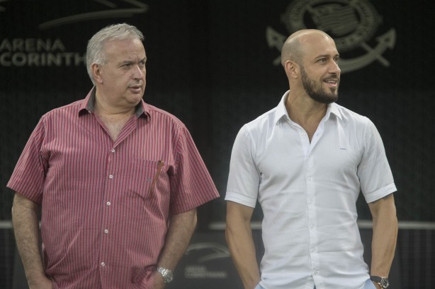Roberto de Andrade pretende manter elenco at o fim do Brasileiro
