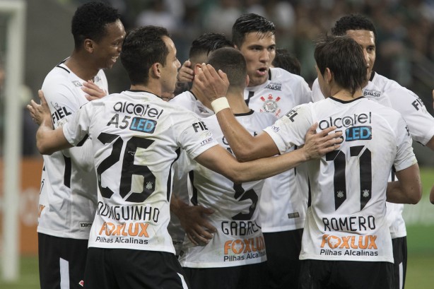 Corinthians bateu Palmeiras nesta quarta-feira e chegou a 27 jogos sem perder