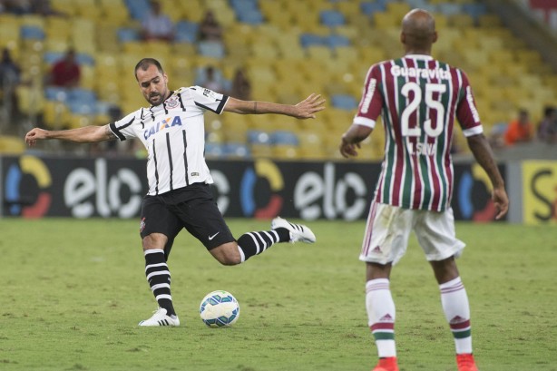 Danilo esteve em campo no ltimo duelo entre Corinthians e Fluminense no Maracan (2015)