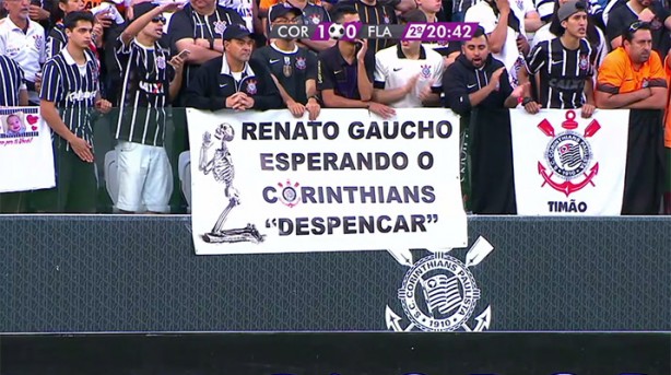 Renato Gacho havia falado em queda do Corinthians. Quem anda caindo, porm,  o Grmio