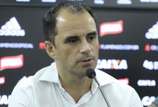 Rodrigo reprovou fala de lateral do Corinthians sobre Flamengo ser beneficiado com frequncia