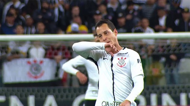 Rodriguinho fez o gol mais bonito da partida, aos 19 segundos do segundo tempo