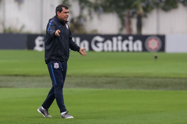 Técnico Carille segue consolidando seu nome na história do Corinthians