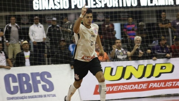 Cria da base, Wilsinho comeou sua carreira no Corinthians em 1996