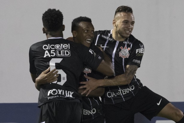 No ltimo duelo entre Corinthians e Chapecoense na Arena Cond, pelo Brasileiro, vitria de 1 a 0 para o Timo