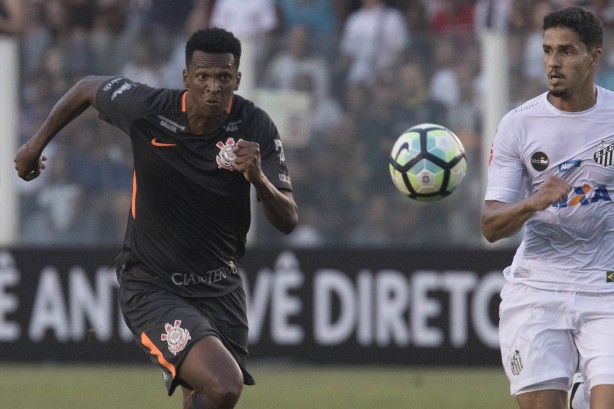 J foi titular na derrota do Corinthians diante do Santos, por 2 a 0, neste domingo