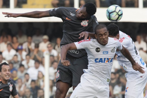 Lder Corinthians sofreu uma derrota de 2 a 0 contra o Santos, na Vila Belmiro