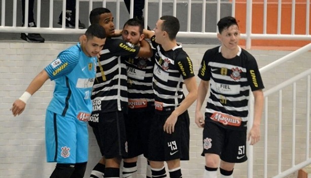 Sub-20 do Corinthians venceu o Barueri por 3 a 0, nesta quarta-feira