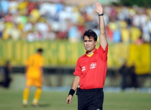 Árbitro Rodrigo Batista Raposo comanda seu primeiro jogo do Corinthians nesta segunda