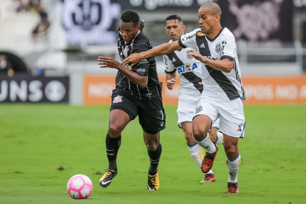 Apesar da derrota, distncia do Corinthians para rivais  de cinco pontos