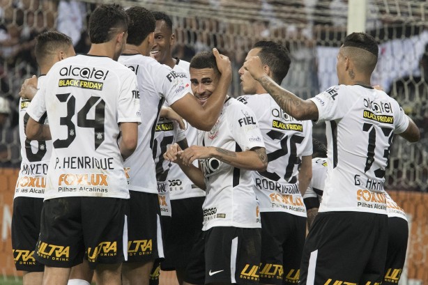 Corinthians e Atltico-MG se enfrentam neste domingo, na Arena em Itaquera