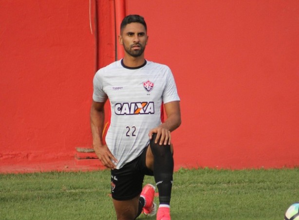 Corinthians sabe da vontade do atacante e espera sinal do clube para avançar