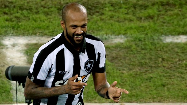 Volante foi um dos destaques do Botafogo na temporada