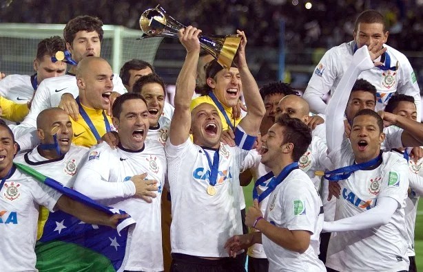 Corinthians levantou a taça de bicampeão mundial no dia 16 de dezembro de 2012