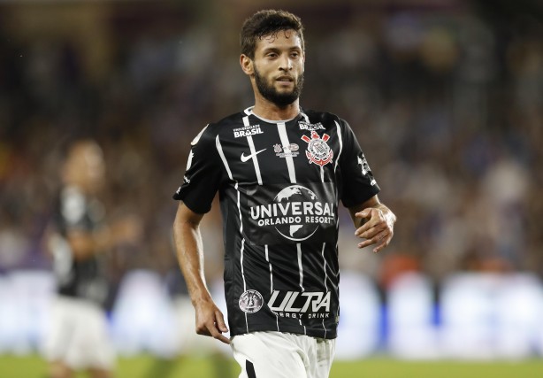 Juninho Capixaba estreou pelo Corinthians nesta quarta, pela Florida Cup