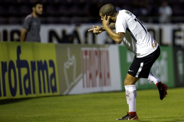 Corinthians venceu Ferroviria por 3 a 1 no ltimo domingo
