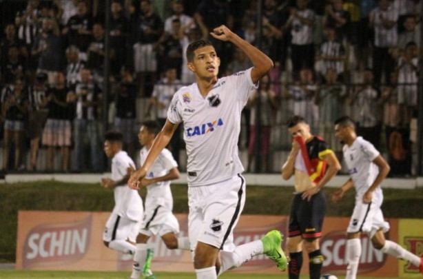 Atacante marcou cinco vezes no estadual e quatro na Copa do Nordeste
